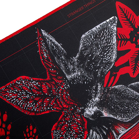 Tapis de bureau - Rapport sur le sujet : Demogorgon - Stranger Things